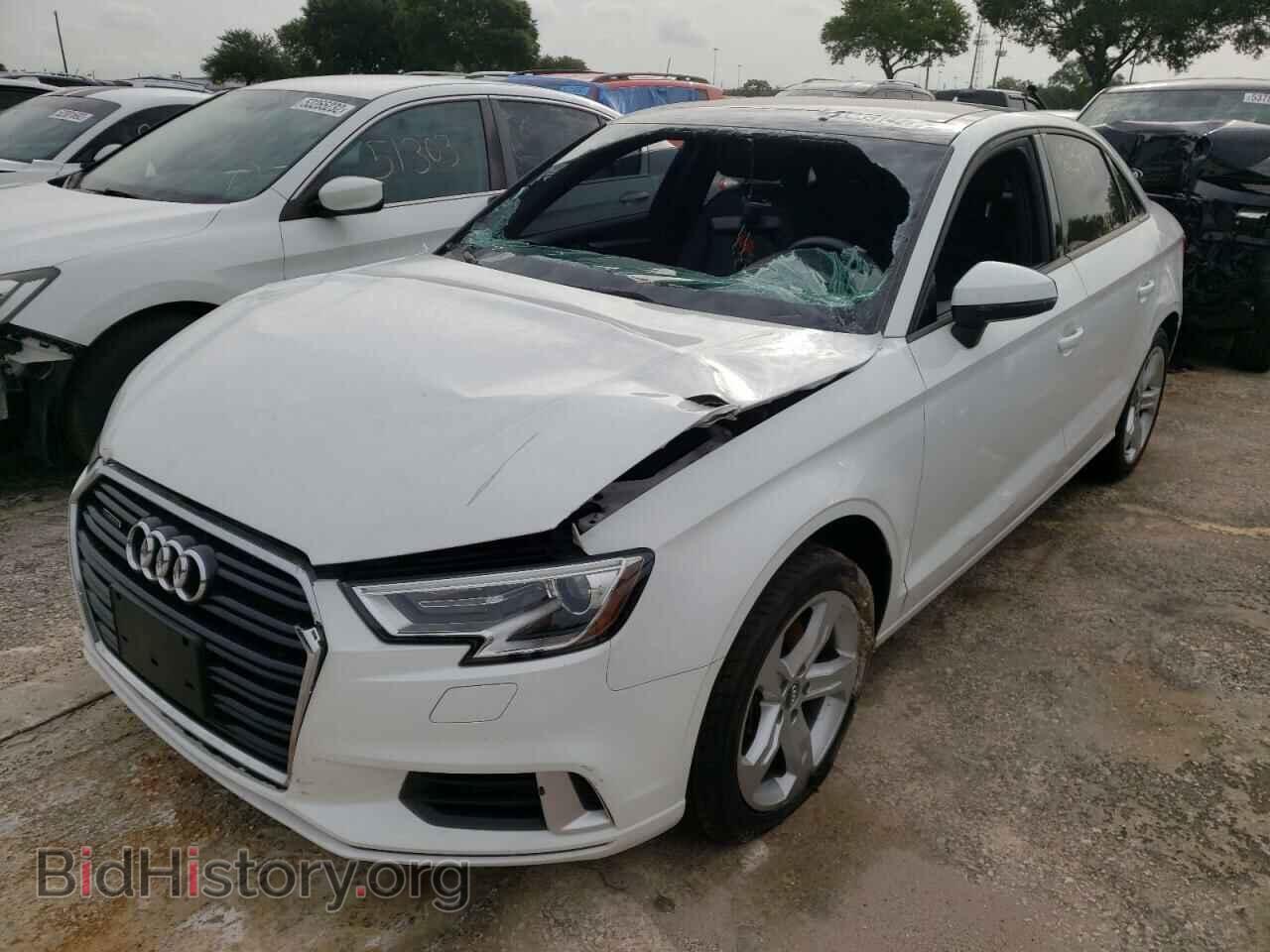 2018 AUDI A3 - VIN: WAUB8GFF3J1072647 - Фото 2