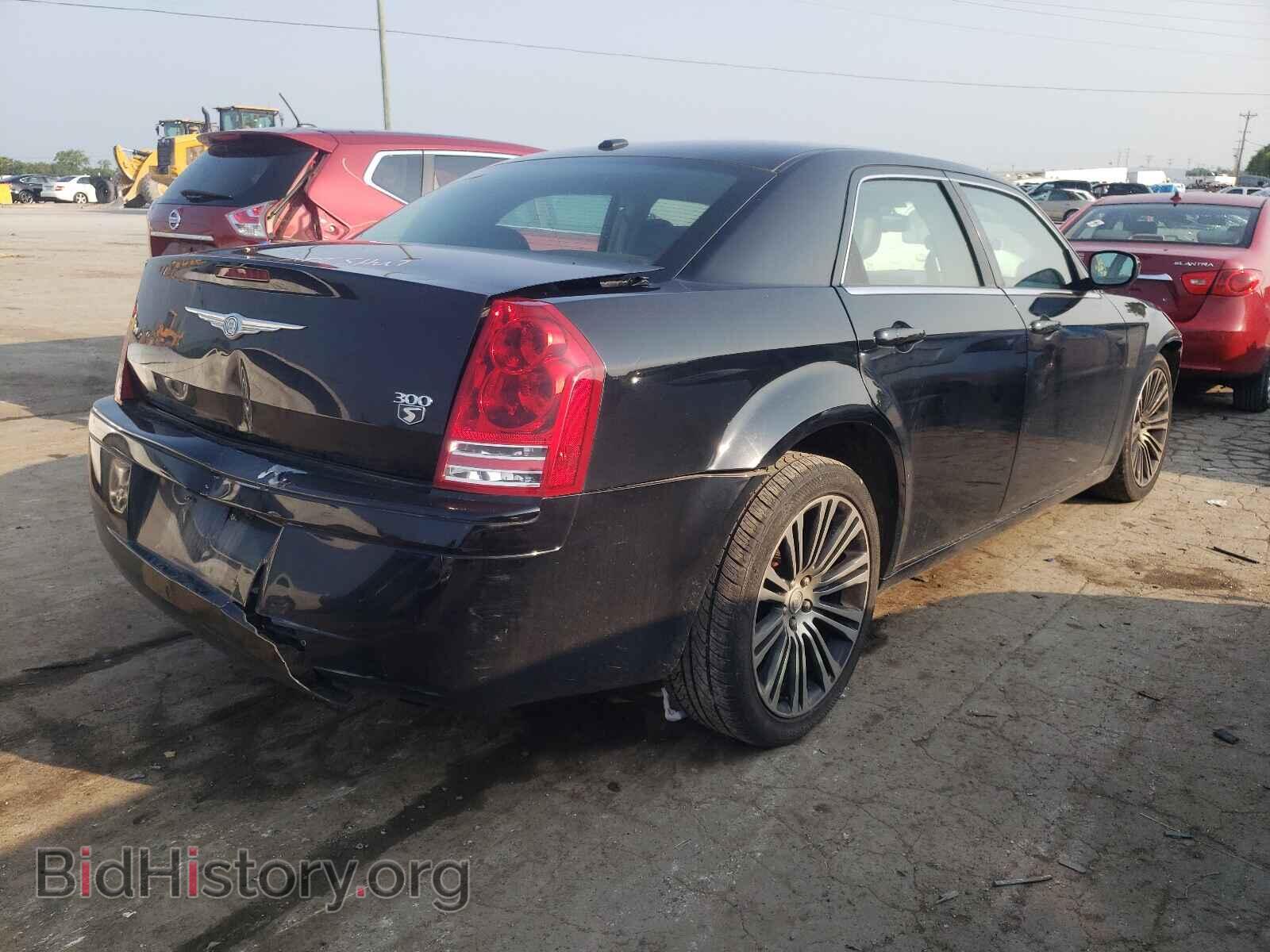 2010 CHRYSLER 300 - VIN: 2C3CA2CV7AH328823 - Фото 4