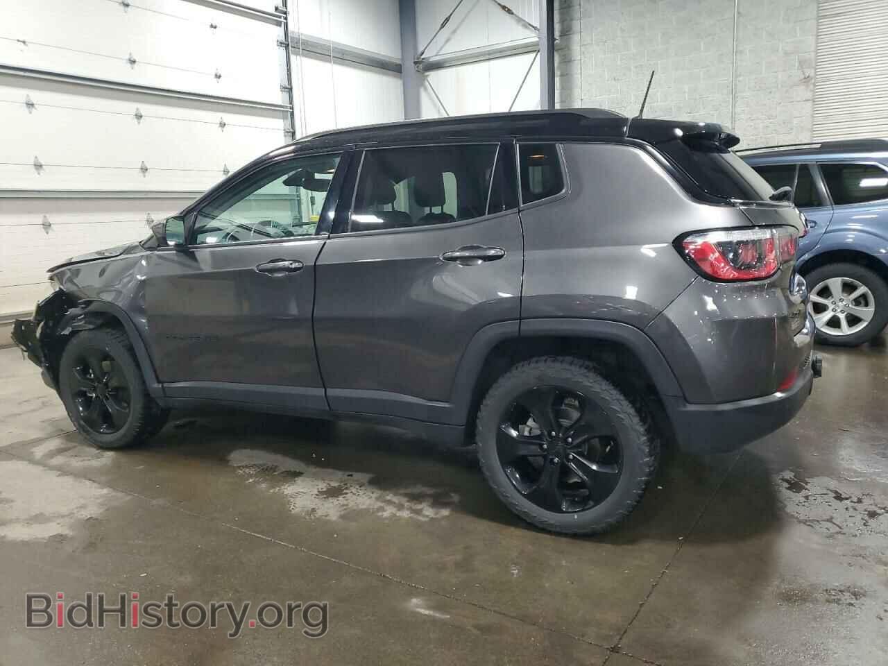 2018 JEEP COMPASS - VIN: 3C4NJDBB8JT304500 - Фото 2