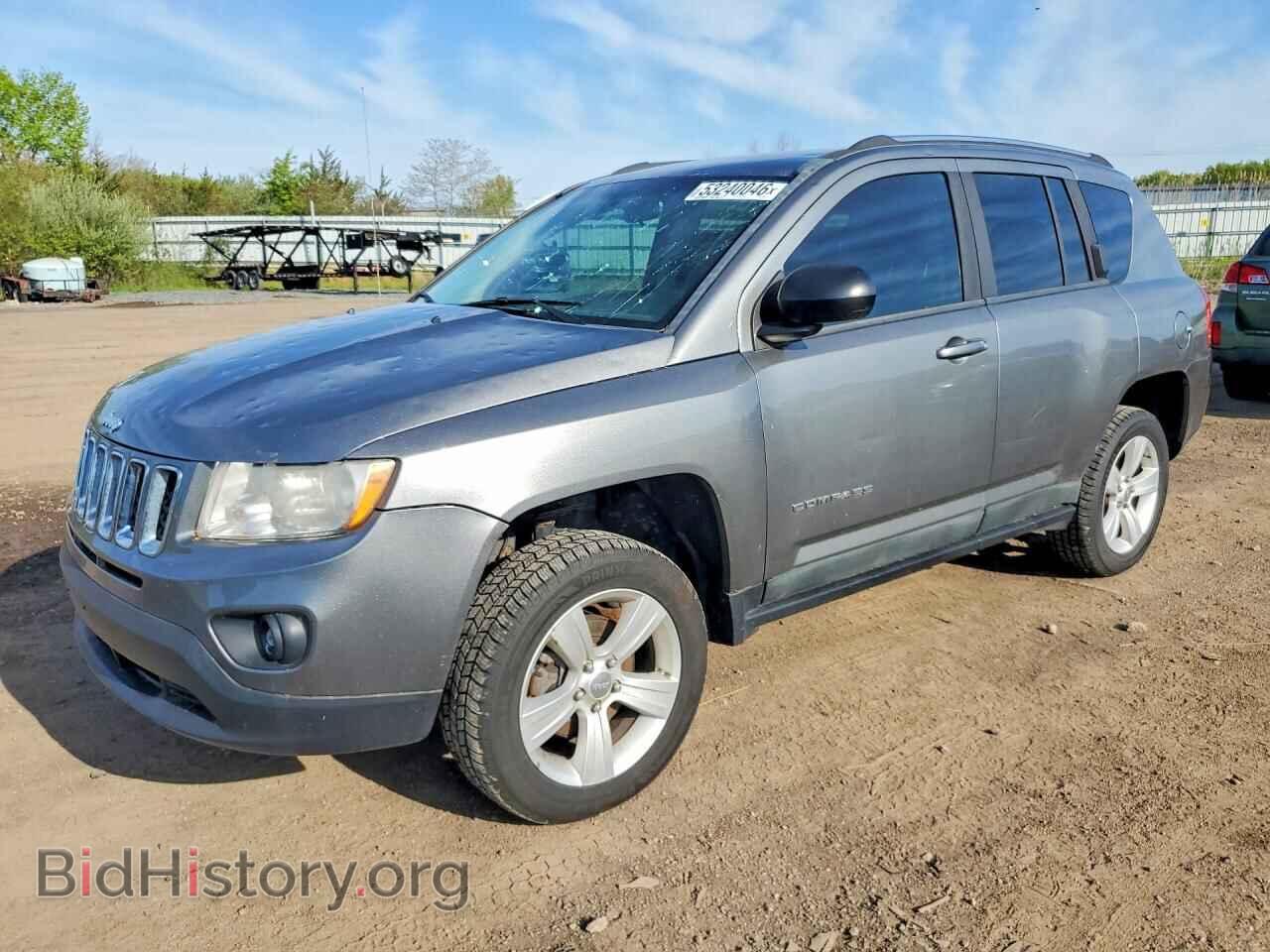 Photo 1J4NT1FB9BD245705 - JEEP COMPASS 2011