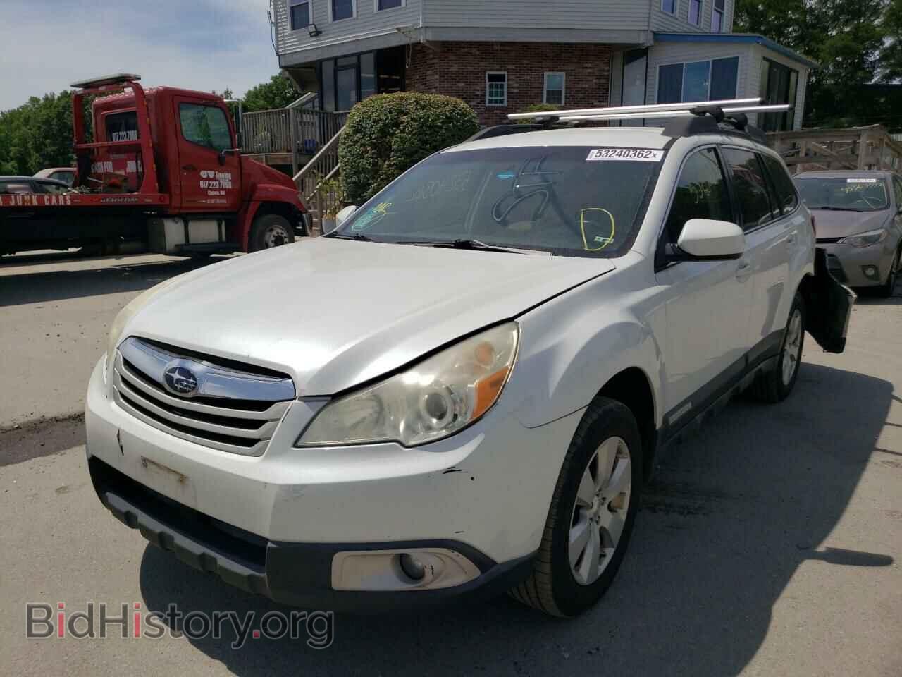 2011 SUBARU OUTBACK - VIN: 4S4BRBCC9B3310693 - Photo 2