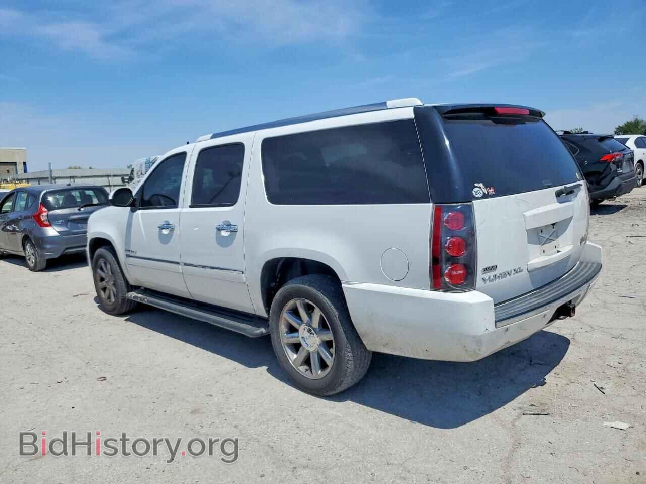 2012 GMC YUKON - VIN: 1GKS2MEF1CR322142 - Photo 2