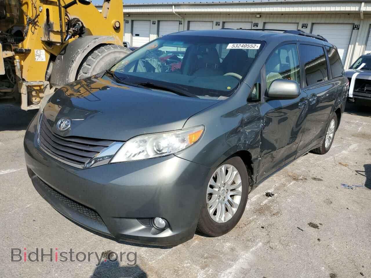 2011 TOYOTA SIENNA - VIN: 5TDYK3DC1BS045192 - Фото 2