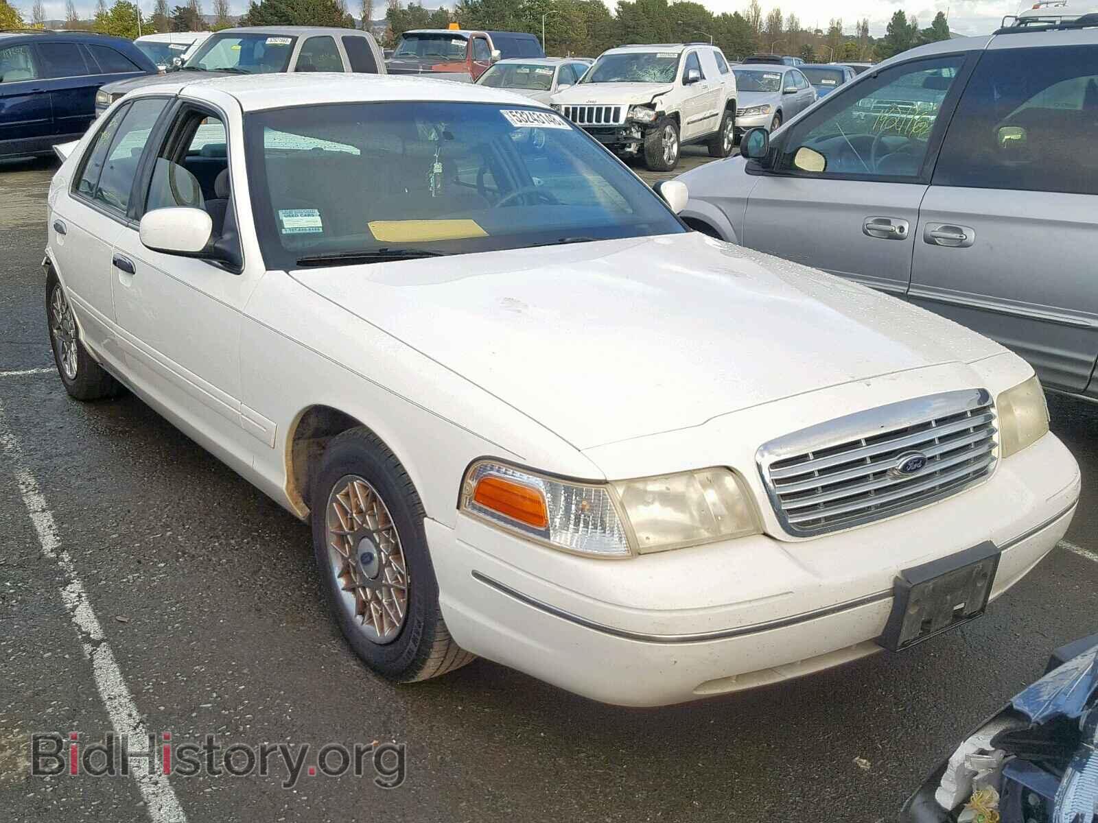 Photo 2FAFP74W2YX155116 - FORD CROWN VIC 2000