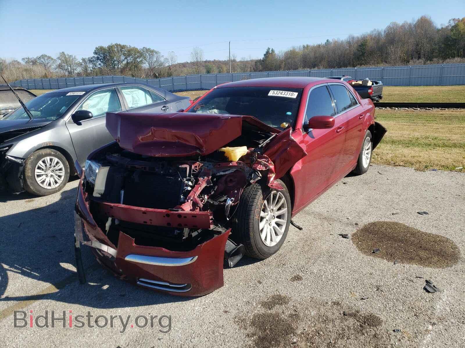 2013 CHRYSLER 300 - VIN: 2C3CCAAG7DH657440 - Фото 2