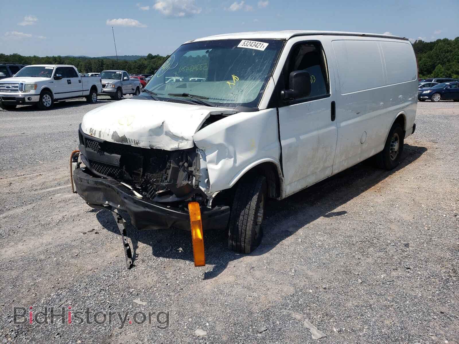 2010 CHEVROLET EXPRESS - VIN: 1GCZGFBA3A1119796 - Фото 2