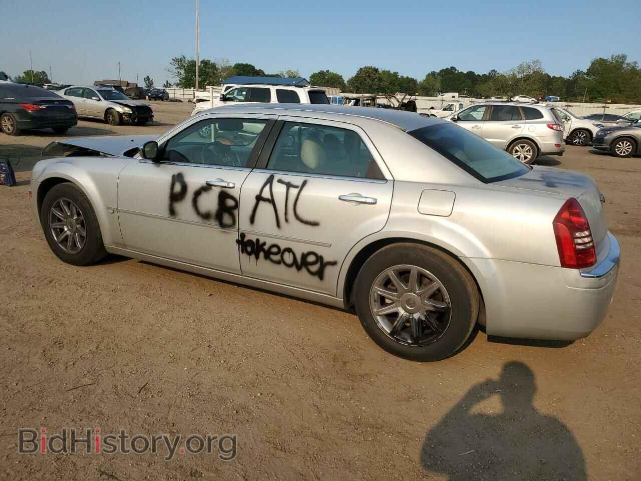 2006 CHRYSLER 300 - VIN: 2C3LA63H96H304208 - Фото 2