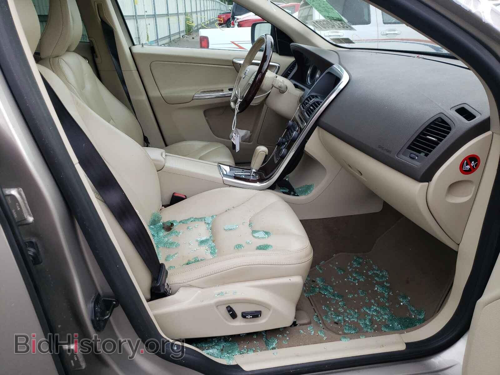 2012 VOLVO XC60 - VIN: YV4940DZ0C2337245 - Фото 5