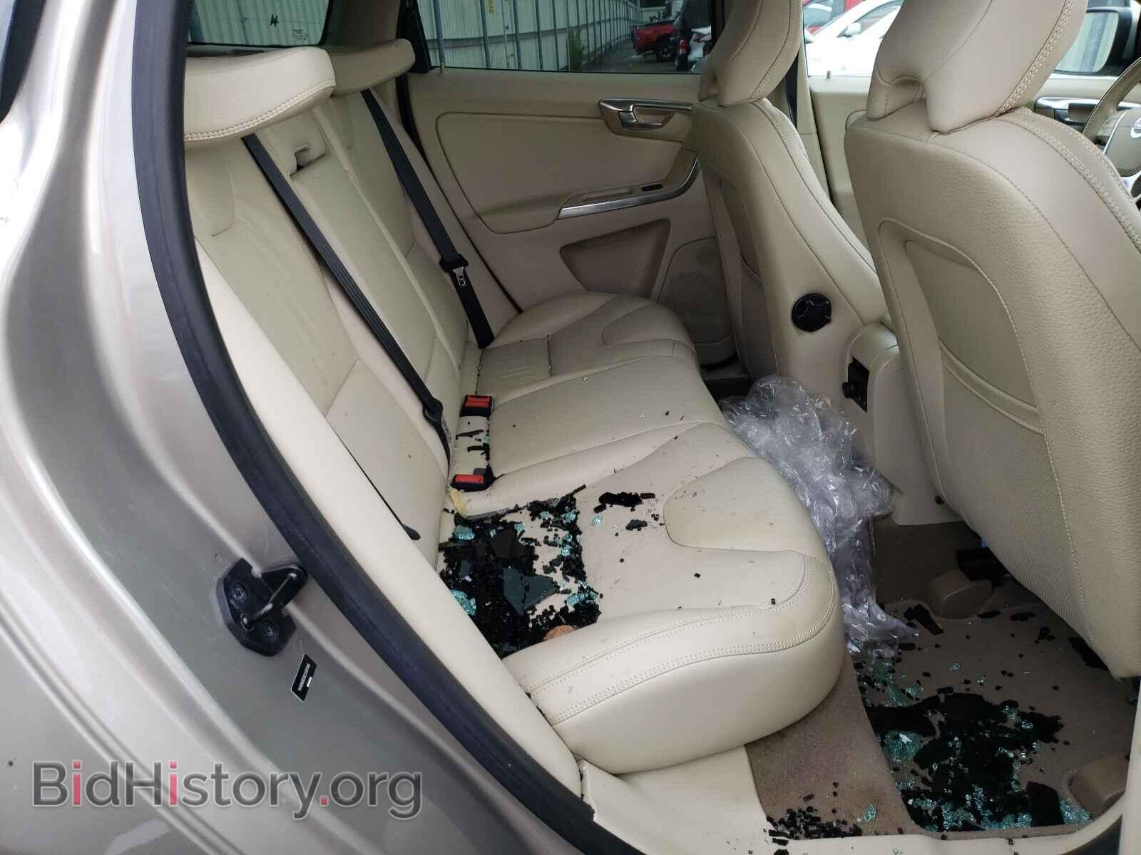 2012 VOLVO XC60 - VIN: YV4940DZ0C2337245 - Фото 6