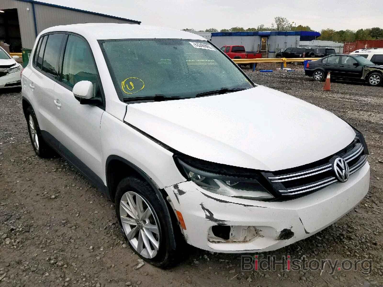 Фотография WVGAV3AXXEW518703 - VOLKSWAGEN TIGUAN S 2014