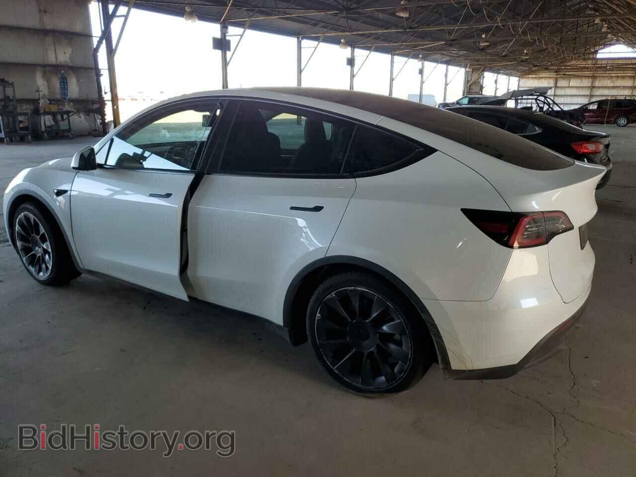 2024 TESLA MODEL Y - VIN: 7SAYGAEE3RF035920 - Фото 2