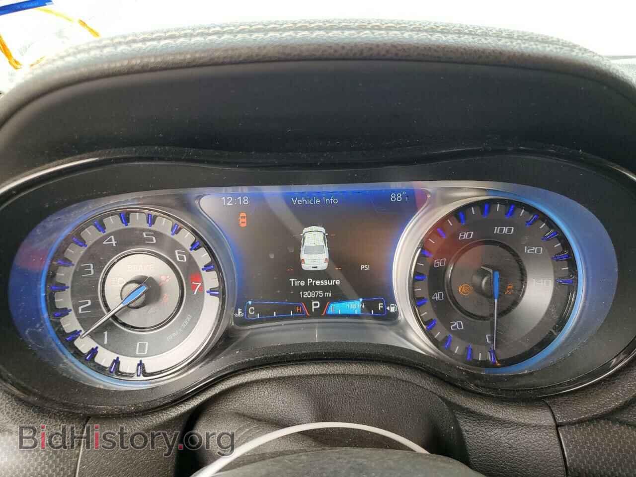 2016 CHRYSLER 300 - VIN: 2C3CCABG7GH320995 - Фото 9