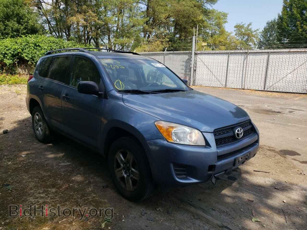 Фотография JTMBF4DV6C5058657 - TOYOTA RAV4 2012