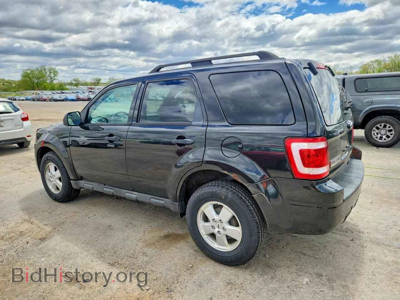 2011 FORD ESCAPE - VIN: 1FMCU9D73BKC12715 - Фото 2