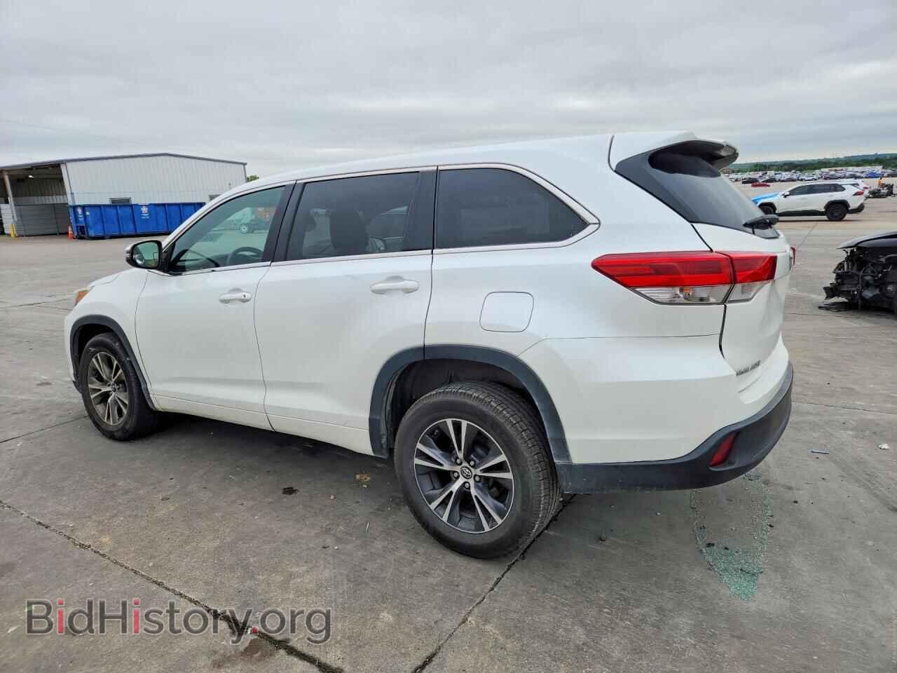 2018 TOYOTA HIGHLANDER - VIN: 5TDZZRFH3JS239636 - Фото 2