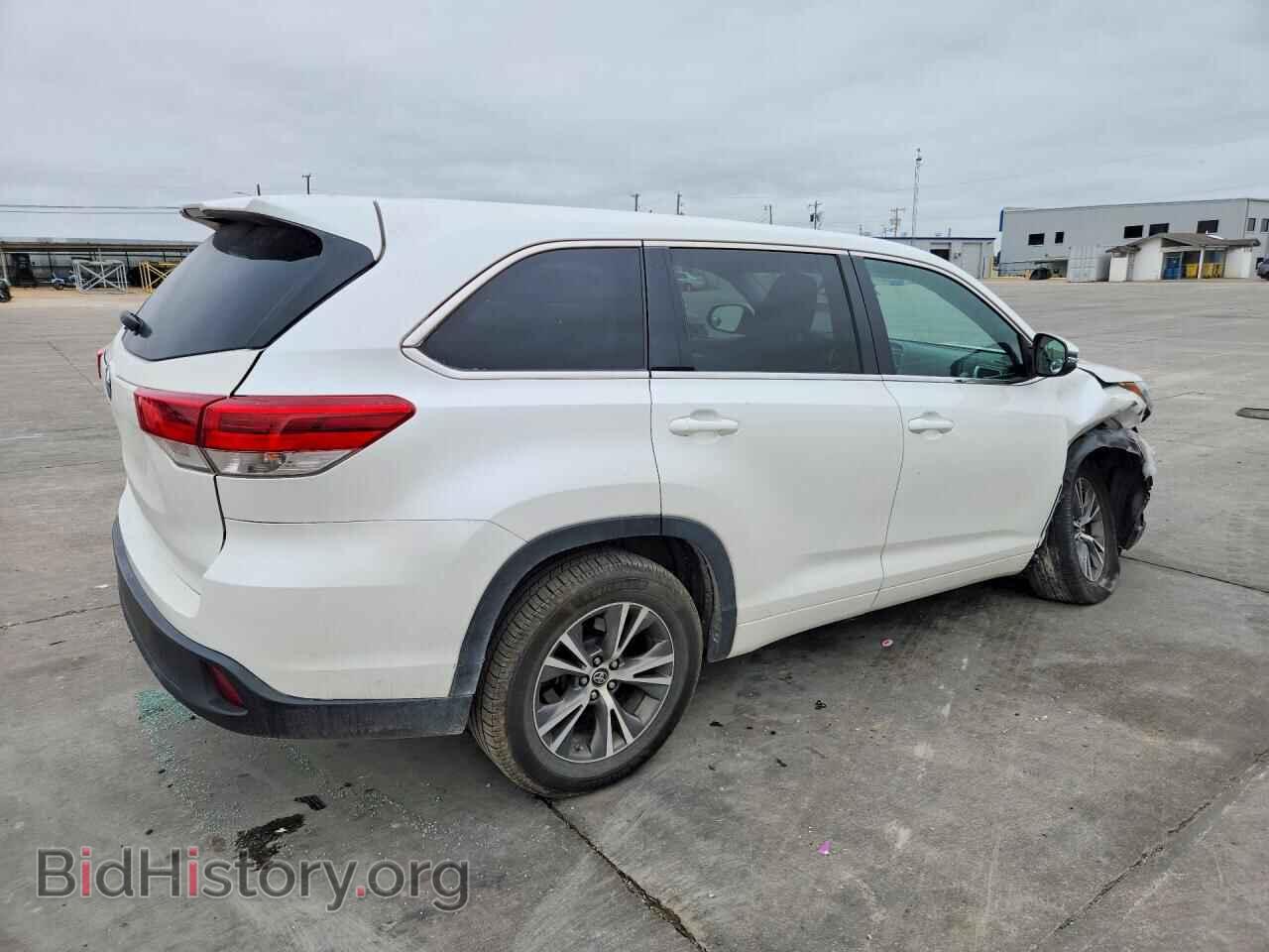 2018 TOYOTA HIGHLANDER - VIN: 5TDZZRFH3JS239636 - Фото 3