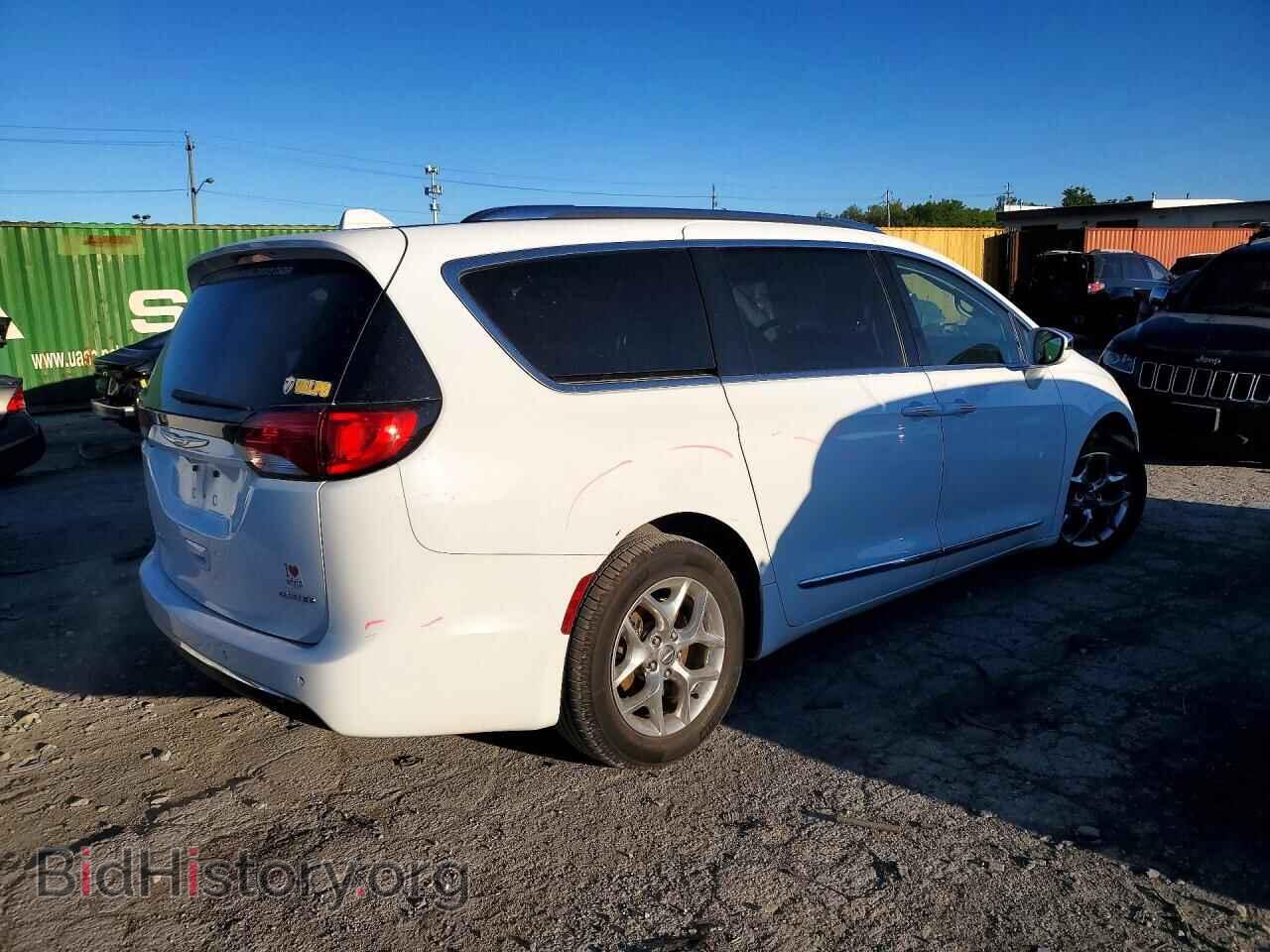 2018 CHRYSLER PACIFICA - VIN: 2C4RC1GG0JR251762 - Фото 3