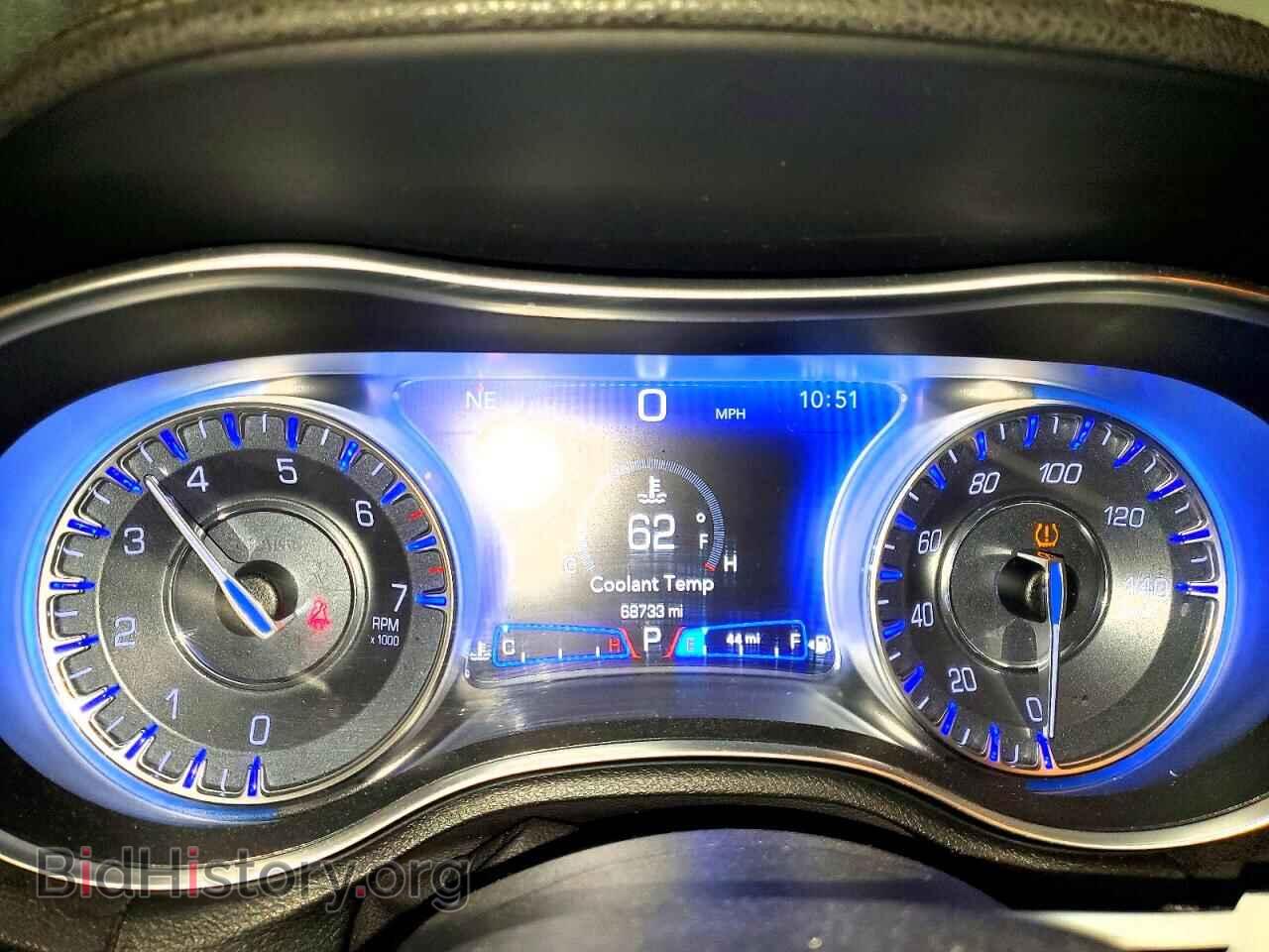 2019 CHRYSLER 300 - VIN: 2C3CCAKG7KH634476 - Photo 9