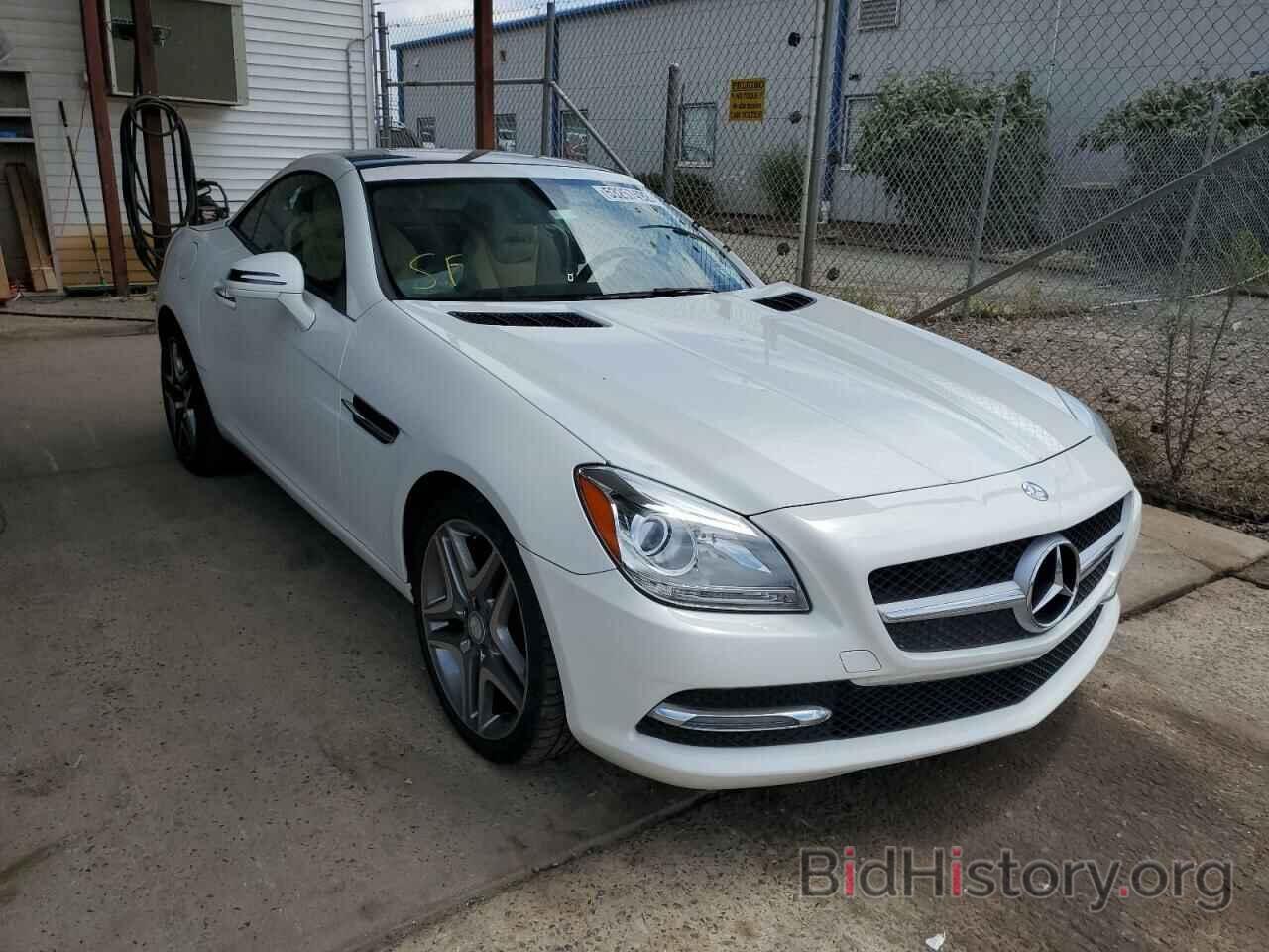 Photo WDDPK4HA8FF111355 - MERCEDES-BENZ SLK-CLASS 2015