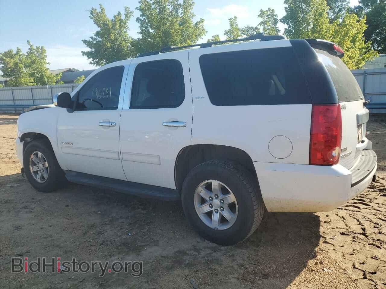 2011 GMC YUKON - VIN: 1GKS1CE0XBR397039 - Фото 2