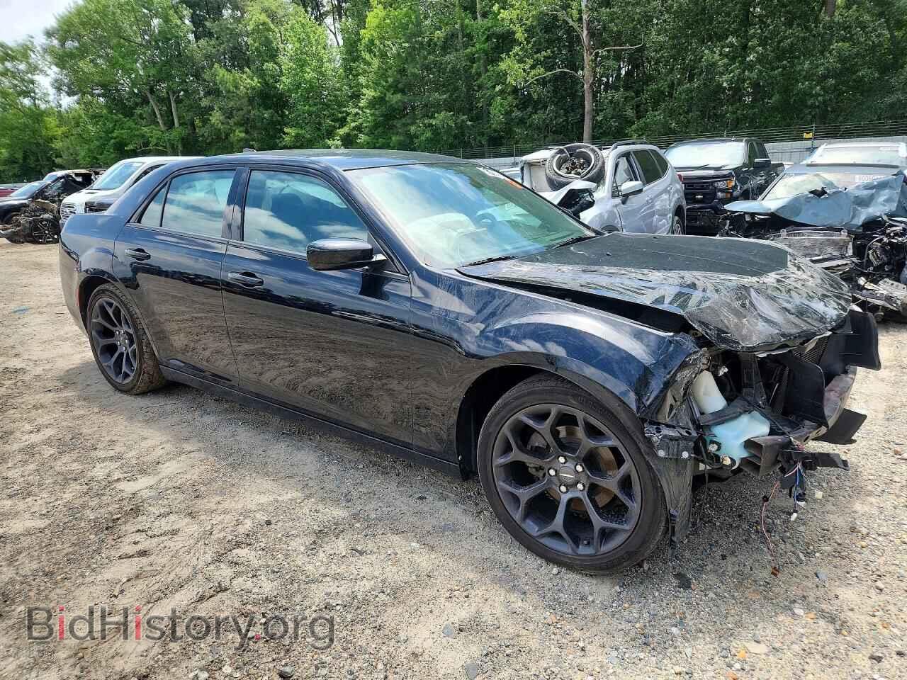 2019 CHRYSLER 300 - VIN: 2C3CCAAG2KH675986 - Photo 4