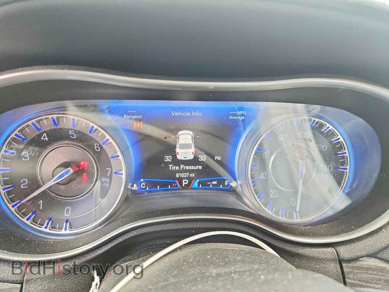 2019 CHRYSLER 300 - VIN: 2C3CCAAG2KH675986 - Photo 9