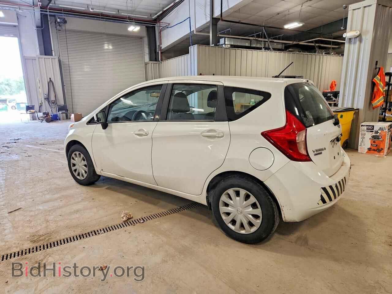 2015 NISSAN VERSA - VIN: 3N1CE2CPXFL393474 - Фото 2
