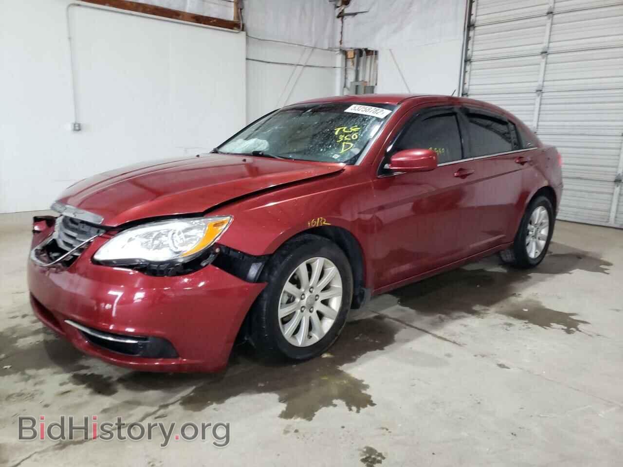 2013 CHRYSLER 200 - VIN: 1C3CCBBG0DN556462 - Фото 2