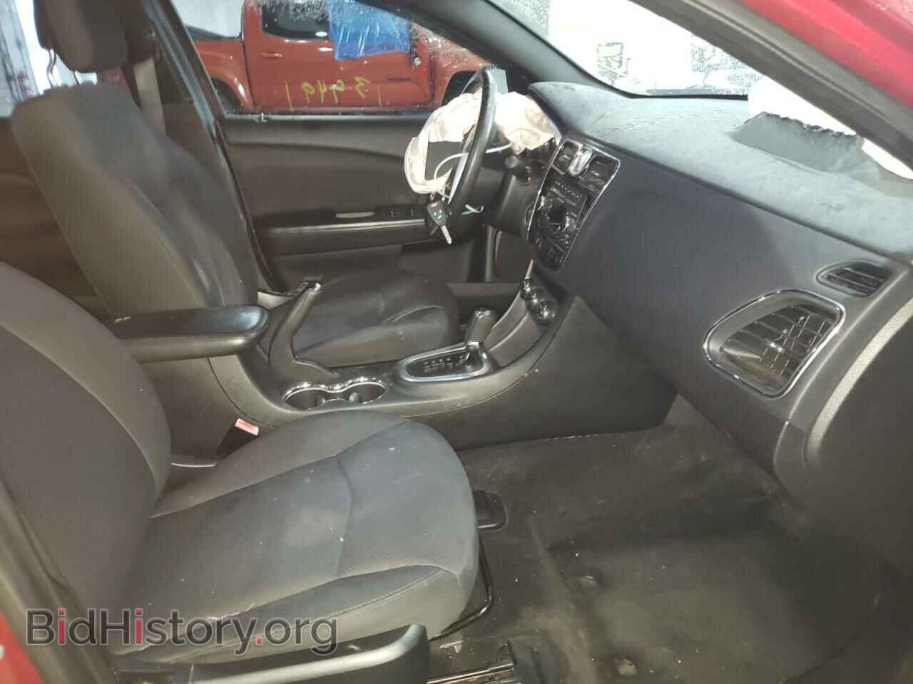 2013 CHRYSLER 200 - VIN: 1C3CCBBG0DN556462 - Фото 5