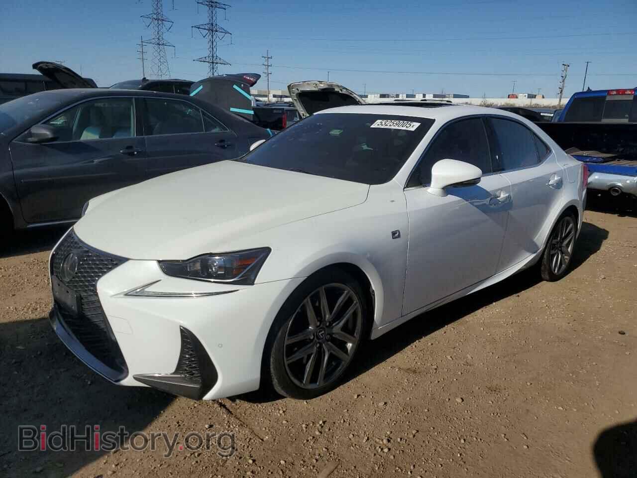 Photo JTHC81D26J5033191 - LEXUS IS 2018