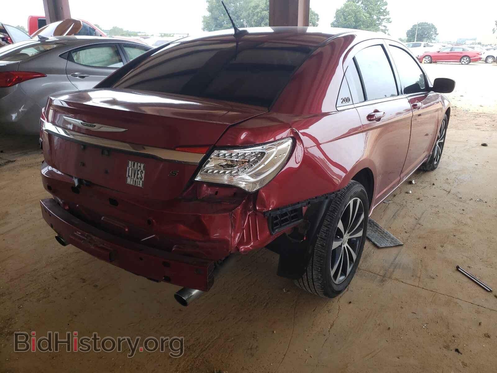 2011 CHRYSLER 200 - VIN: 1C3BC8FG2BN567713 - Фото 4