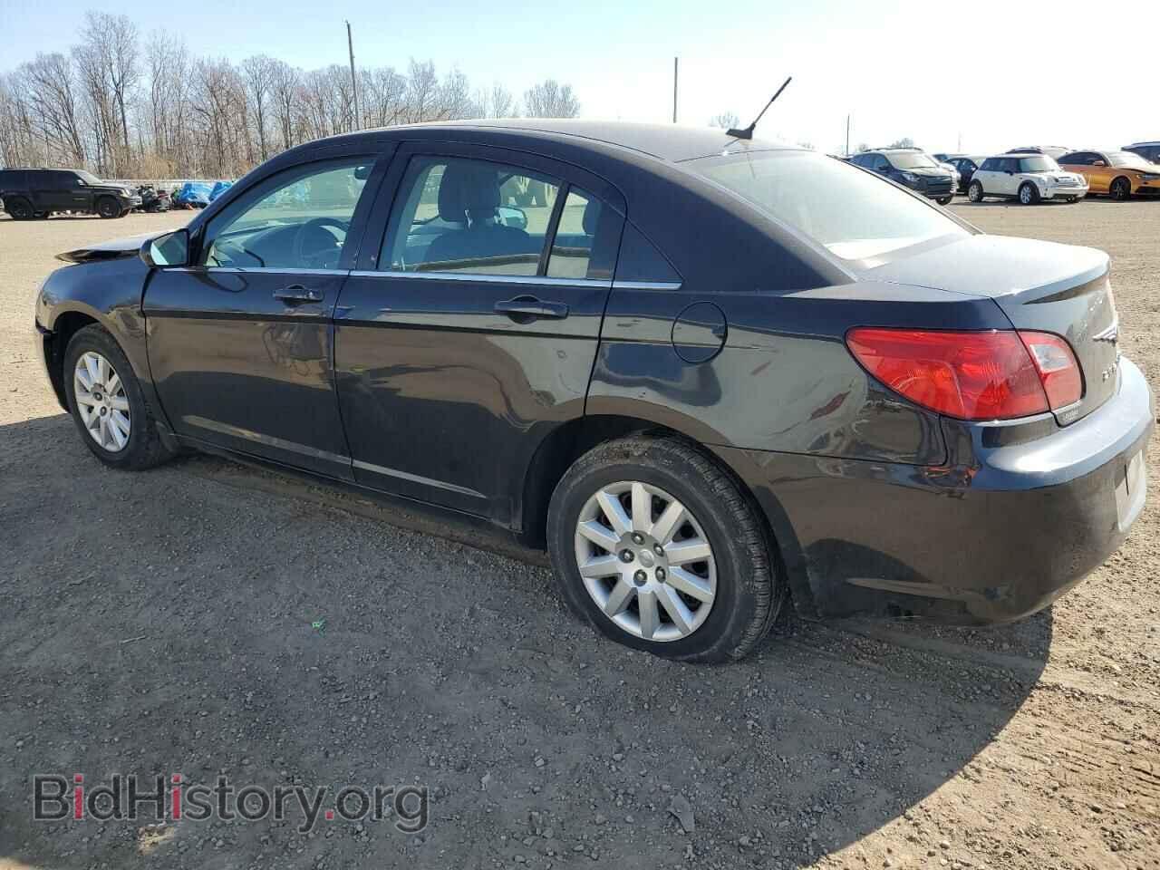 2010 CHRYSLER SEBRING - VIN: 1C3CC4FB6AN232731 - Фото 2