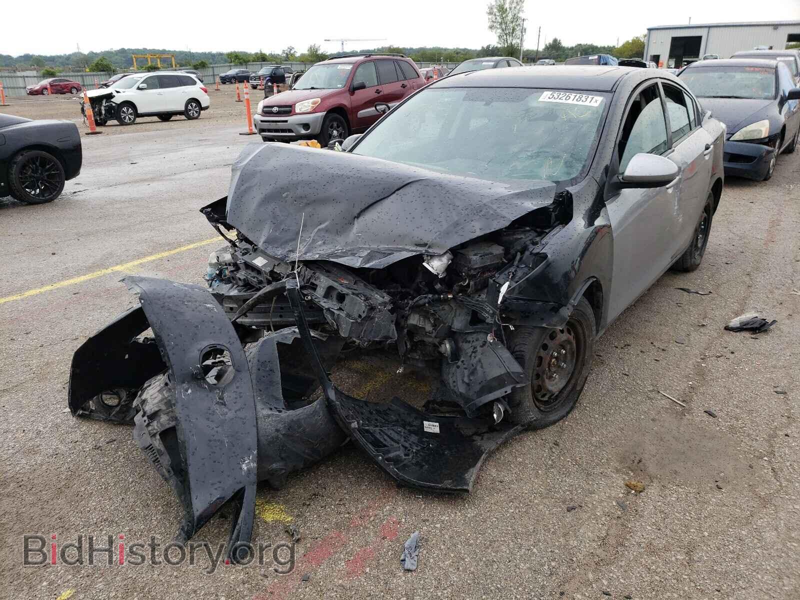 2011 MAZDA 3 - VIN: JM1BL1VF1B1427543 - Фото 2