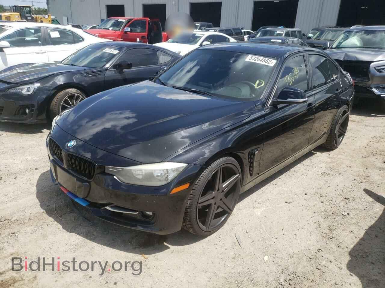 2012 BMW 3 SERIES - VIN: WBA3A5C56CF257340 - Фото 2