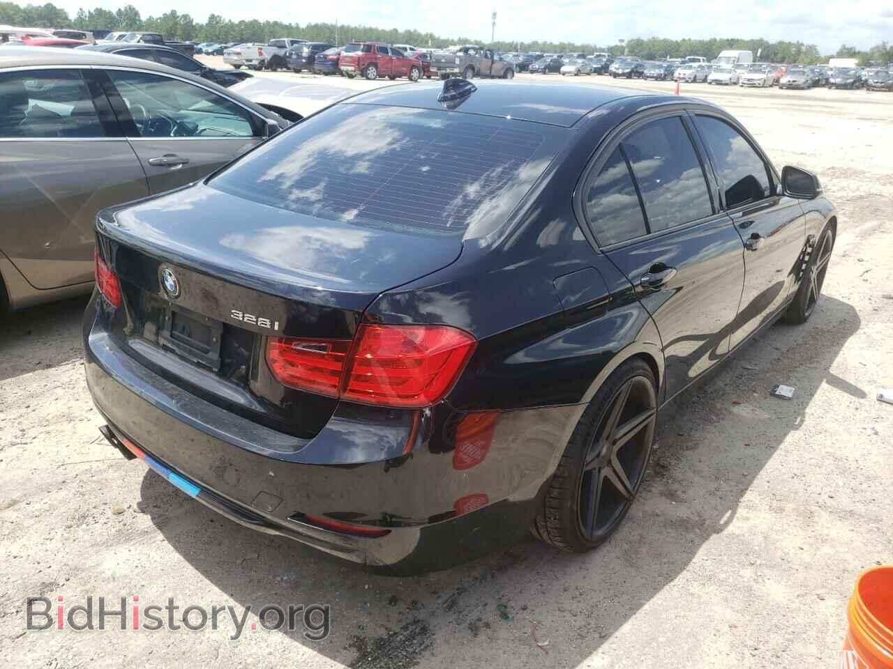 2012 BMW 3 SERIES - VIN: WBA3A5C56CF257340 - Фото 4