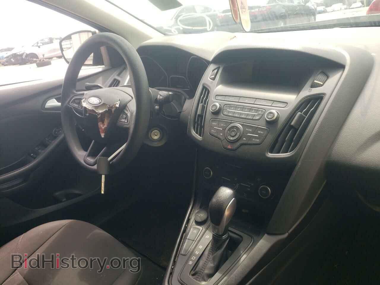 2018 FORD FOCUS - VIN: 1FADP3FEXJL201024 - Photo 9