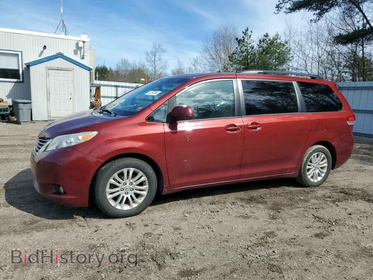 Photo 5TDYK3DC7DS383828 - TOYOTA All Models 2013