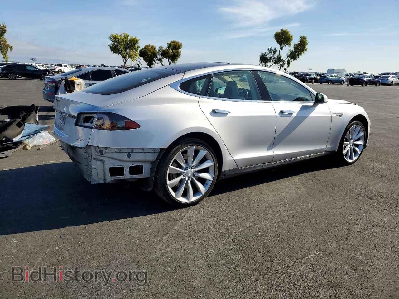 2013 TESLA MODEL S - VIN: 5YJSA1DP3DFP04204 - Фото 3