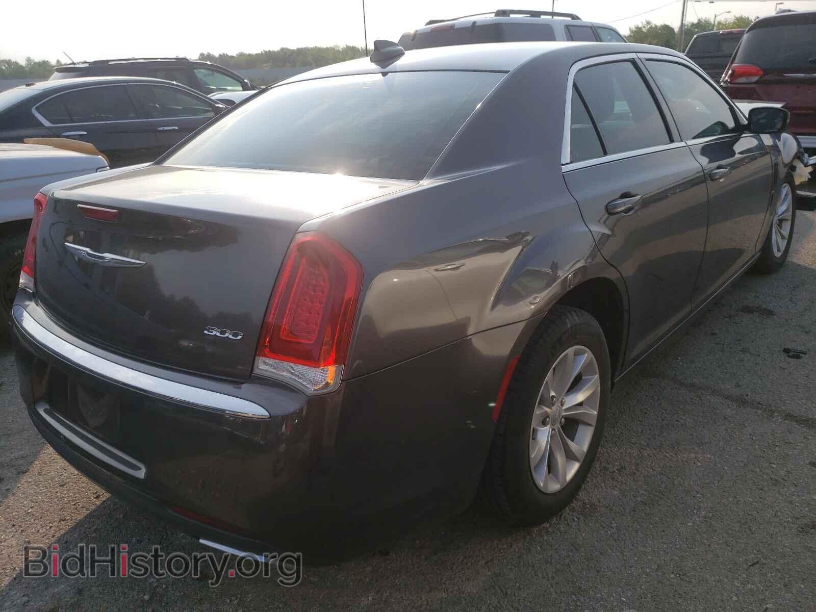 2017 CHRYSLER 300 - VIN: 2C3CCAAG2FH786673 - Фото 4