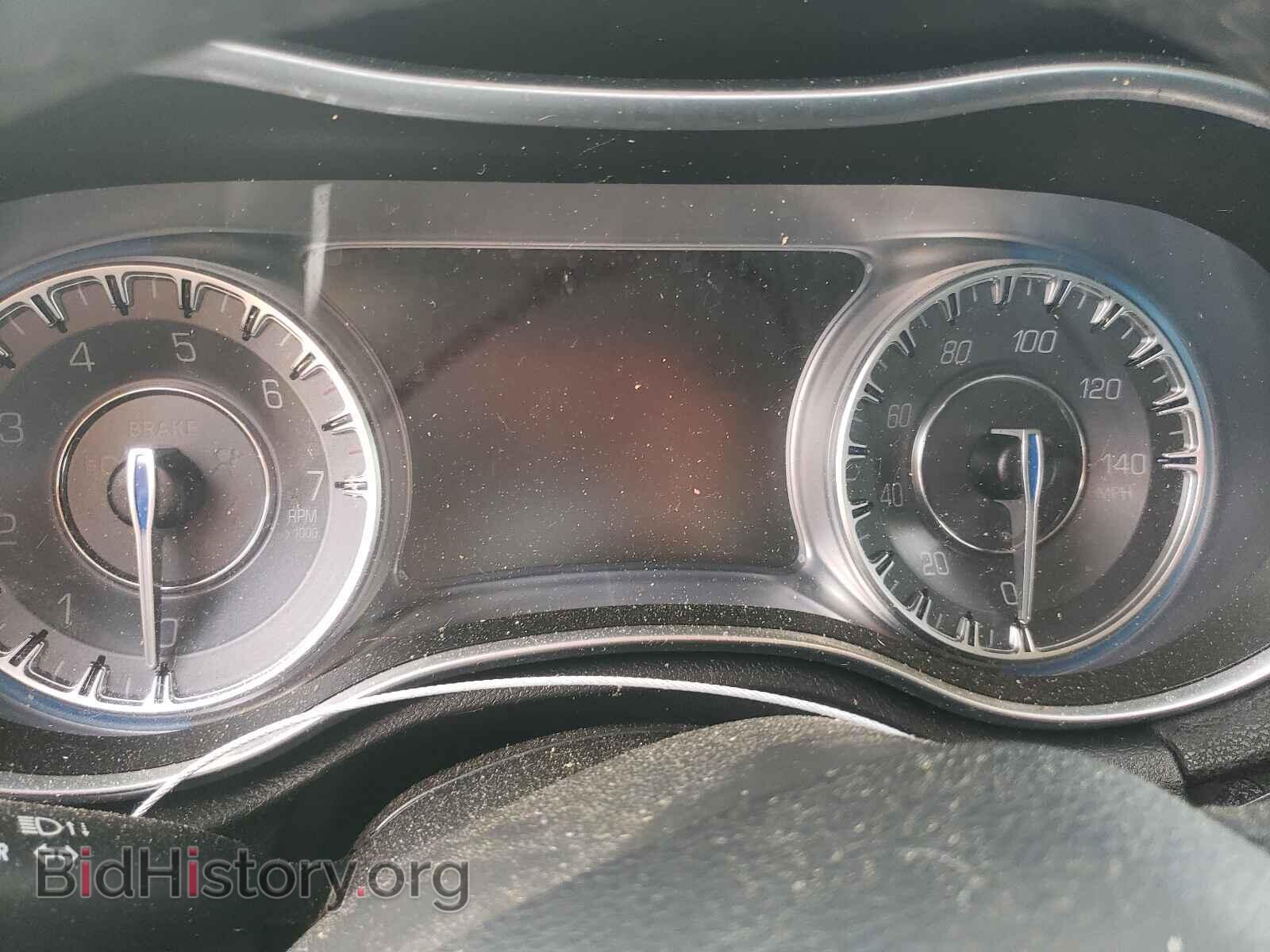 2017 CHRYSLER 300 - VIN: 2C3CCAAG2FH786673 - Фото 8