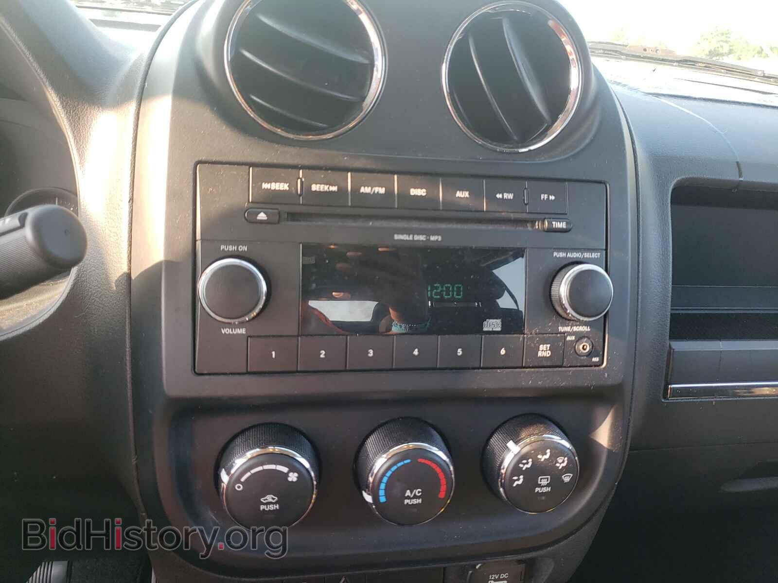 2010 JEEP COMPASS - VIN: 1J4NT4FB4AD589734 - Фото 9