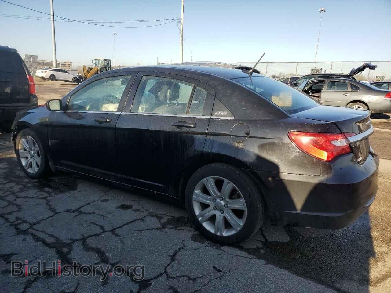 2012 CHRYSLER 200 - VIN: 1C3CCBBB7CN283992 - Фото 2