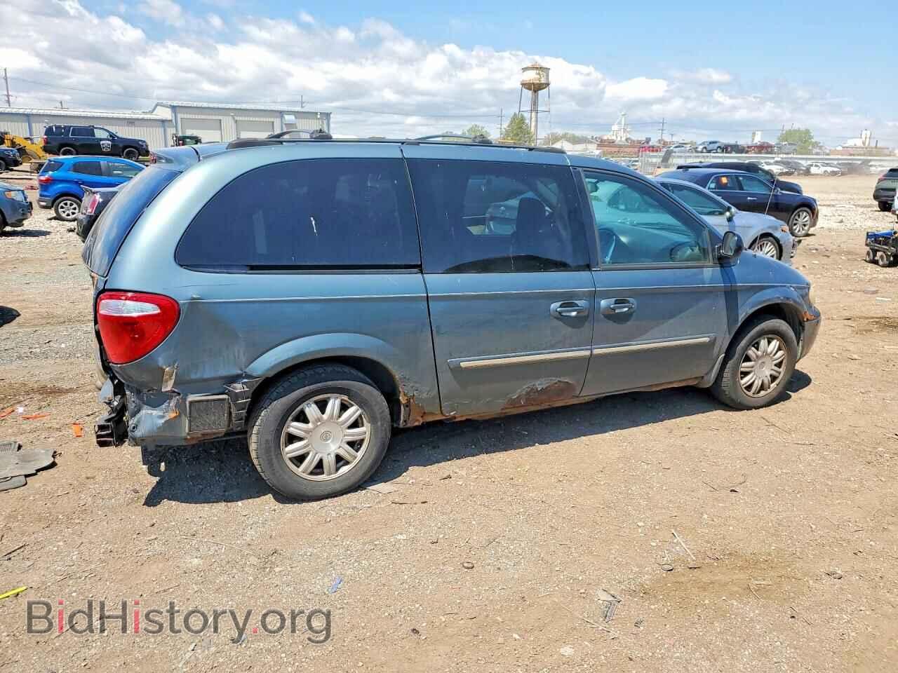 2005 CHRYSLER MINIVAN - VIN: 2C4GP54L45R546390 - Фото 3