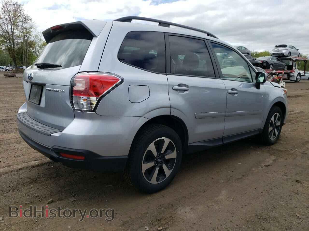 2018 SUBARU FORESTER - VIN: JF2SJAEC9JH446392 - Фото 3
