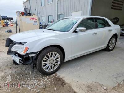 2014 Chrysler 300, белый — VIN 2C3CCAKG3EH194485, Copart