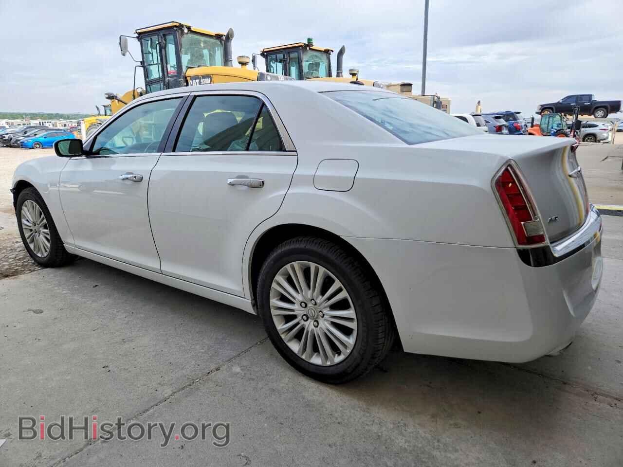 2014 CHRYSLER 300 - VIN: 2C3CCAKG3EH194485 - Photo 2