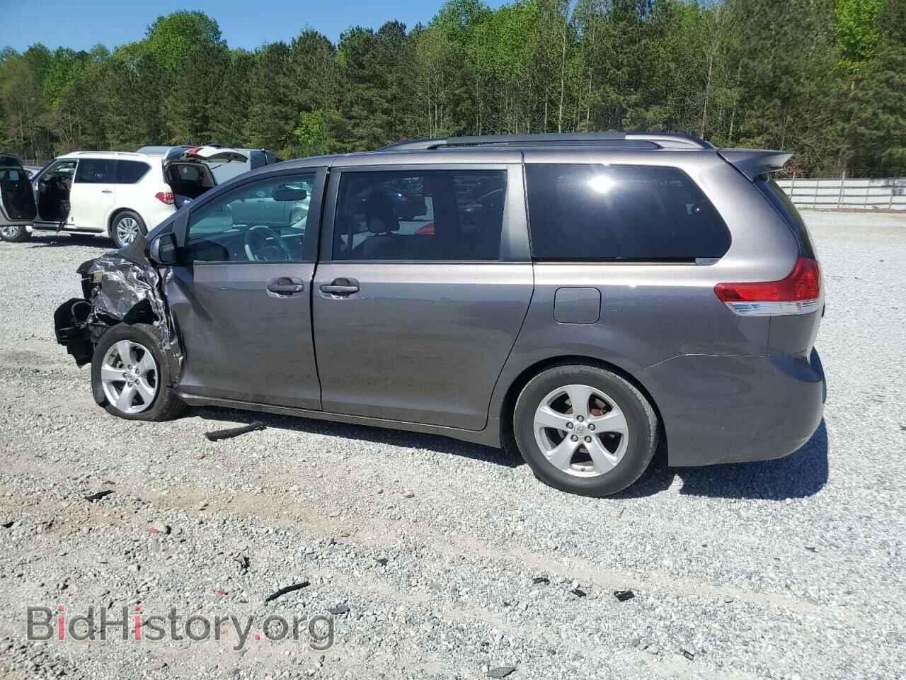 2014 TOYOTA All Models - VIN: 5TDKK3DCXES430809 - Фото 2