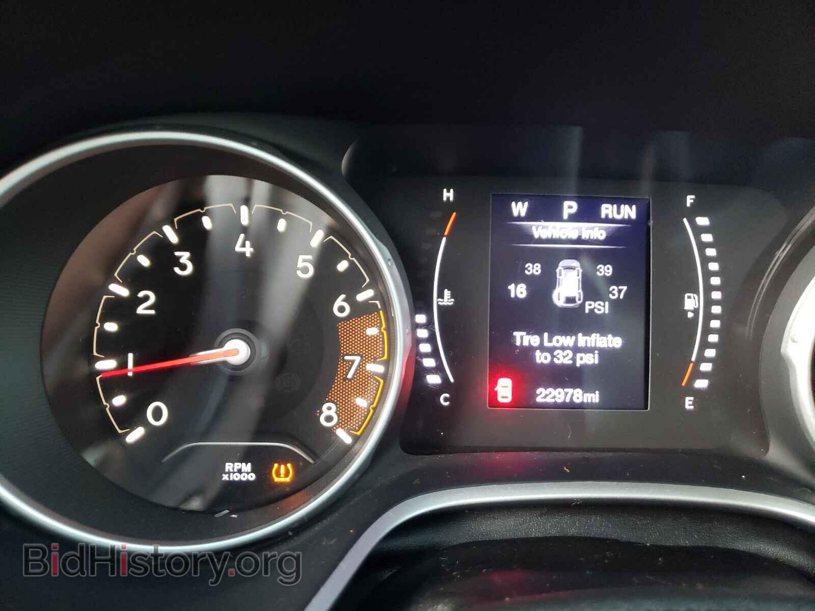 2018 JEEP COMPASS - VIN: 3C4NJCBB6JT124751 - Photo 8