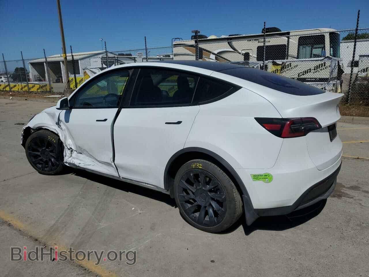 2023 TESLA MODEL Y - VIN: 7SAYGDEE5PF634820 - Фото 2