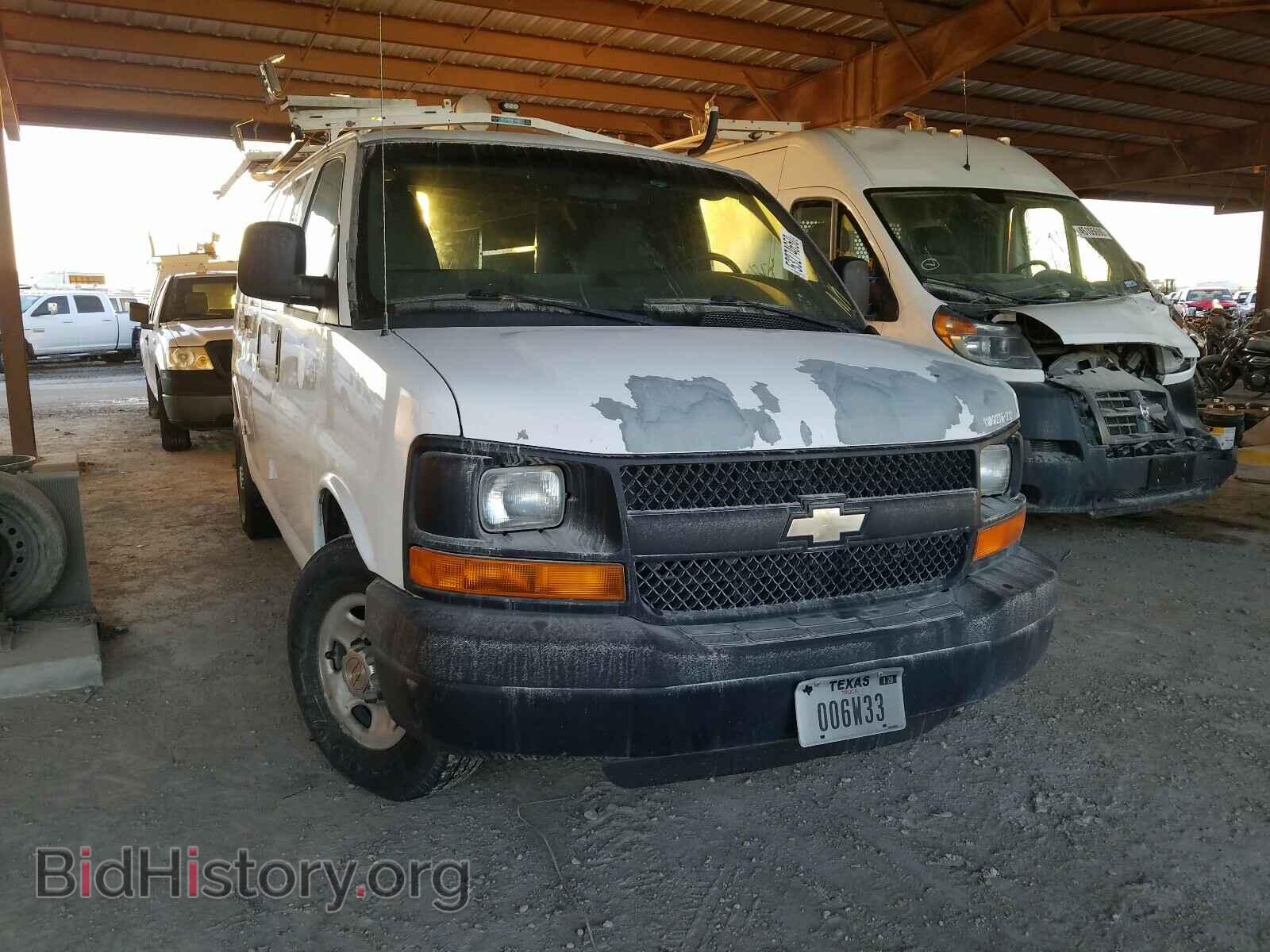 Photo 1GCWGFCB4C1124230 - CHEVROLET EXPRESS 2012